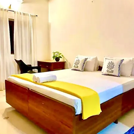 Remmys Place Candolim